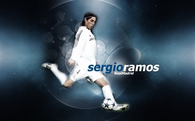 熊猫体育动态-厄德高与教练击掌庆祝